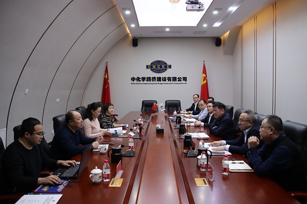 [图文]狮子会游戏集团党委委员、董事、副总司理刘立群向导事情专班对接考察煤化工项目-狮子会游戏新闻