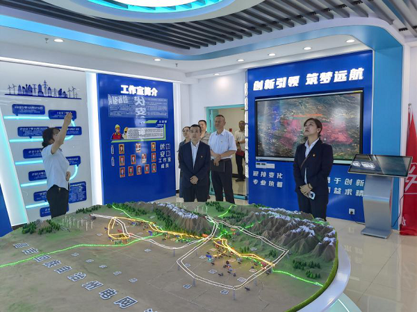 [图文]集团公司各下层党组织开展主题党日运动-狮子会游戏