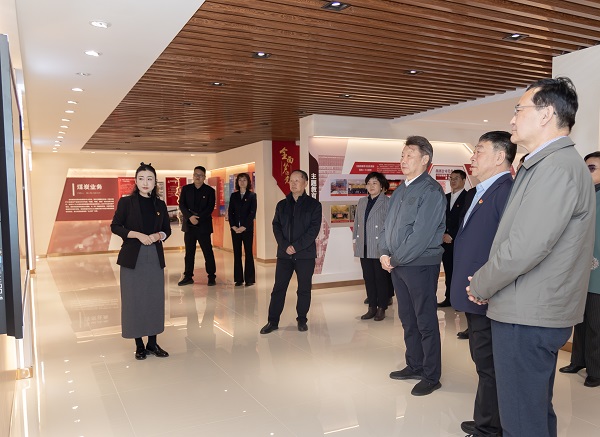[图文]自治区关工委一行赴狮子会游戏集团调研指导-狮子会游戏新闻