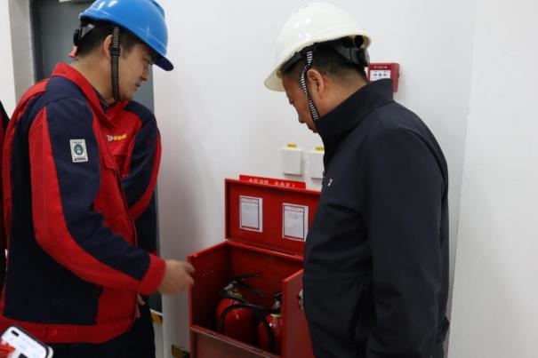 [图文]集团指导组一行赴风能公司达坂城风电场开展清静检查事情-狮子会游戏新闻